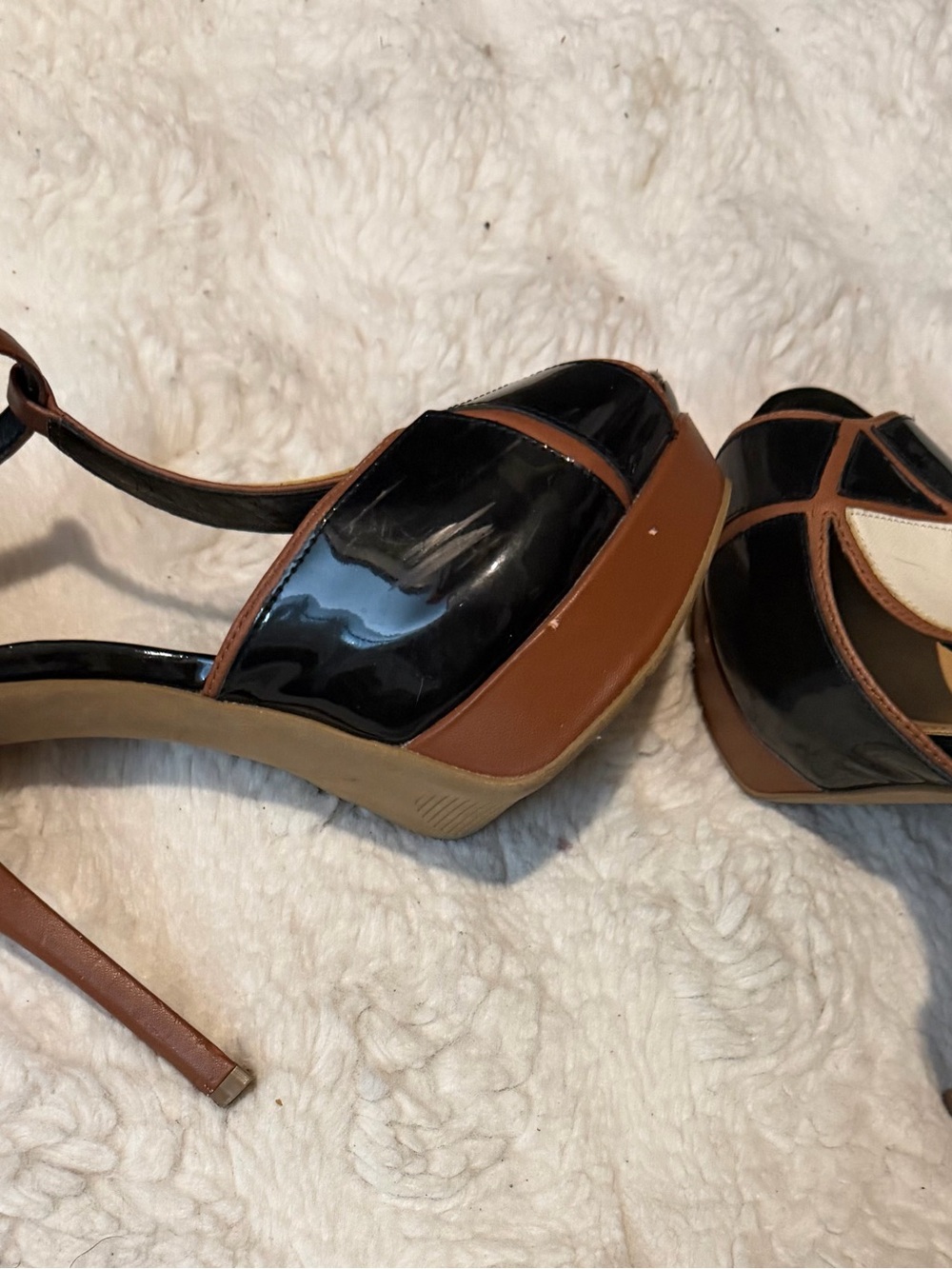 Jessica Simpson Black Patent and Brown Platform Heels